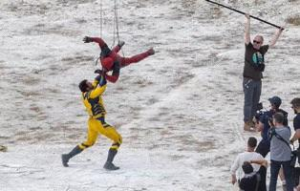 Hugh Jackman Wolverine vs Ryan Reynolds Deadpool 4