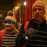 Jingle Bell Heist: The Chaotic Christmas Rom-Crime You Need in Your Festive Watchlist